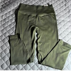 NWT Victoria’s Secret Seamless Leggings Women’s Large Green 7/8 Tight High Rise